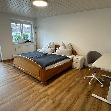 3 Zimmer Apartment Mit Flussblick - Self Check-In Eggenfelden Kültér fotó
