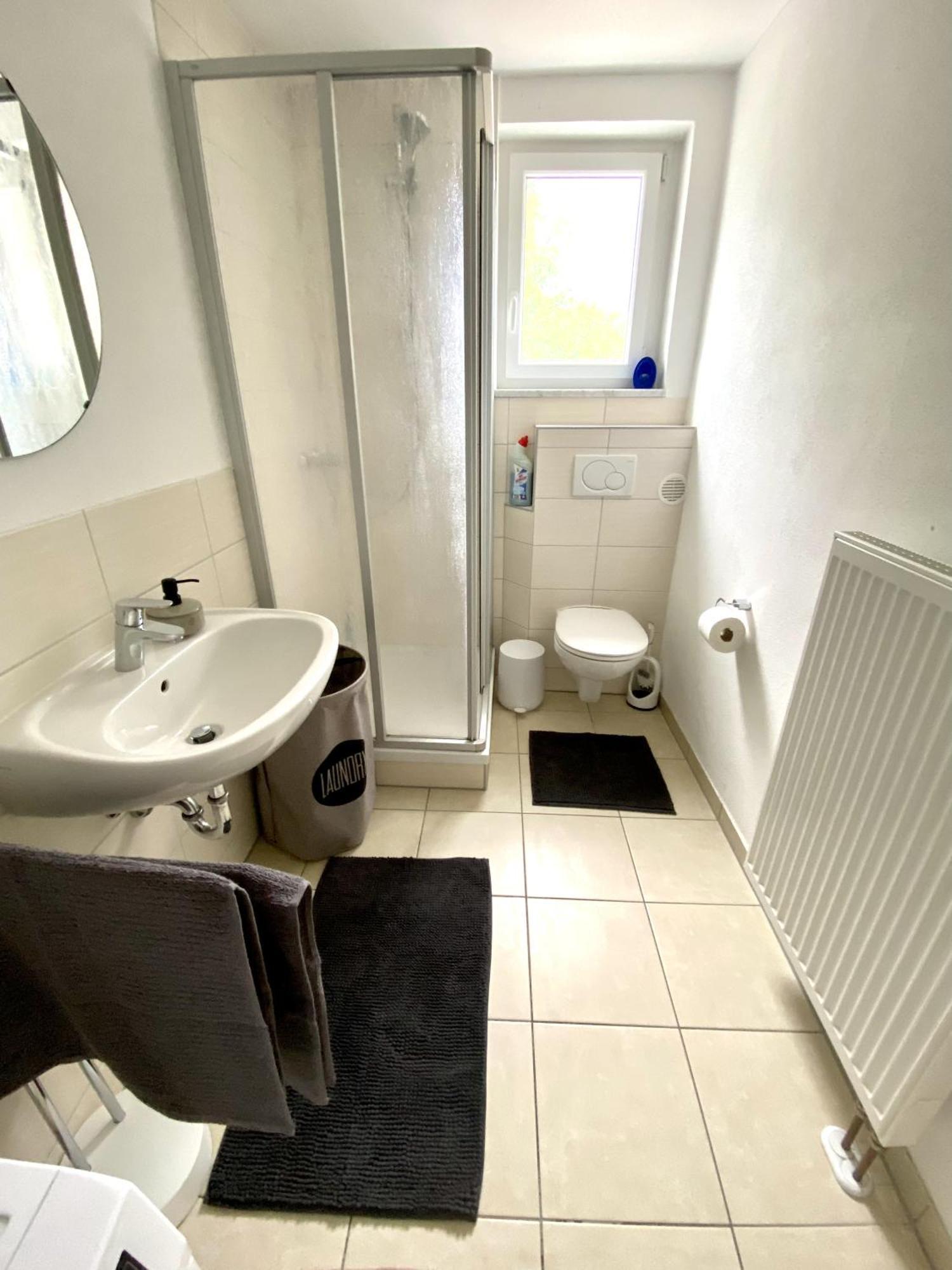 3 Zimmer Apartment Mit Flussblick - Self Check-In Eggenfelden Kültér fotó